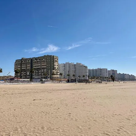 Atico Valdelagrana Playa - Aire Acondicionado Y Piscina El Puerto de Santa Maria